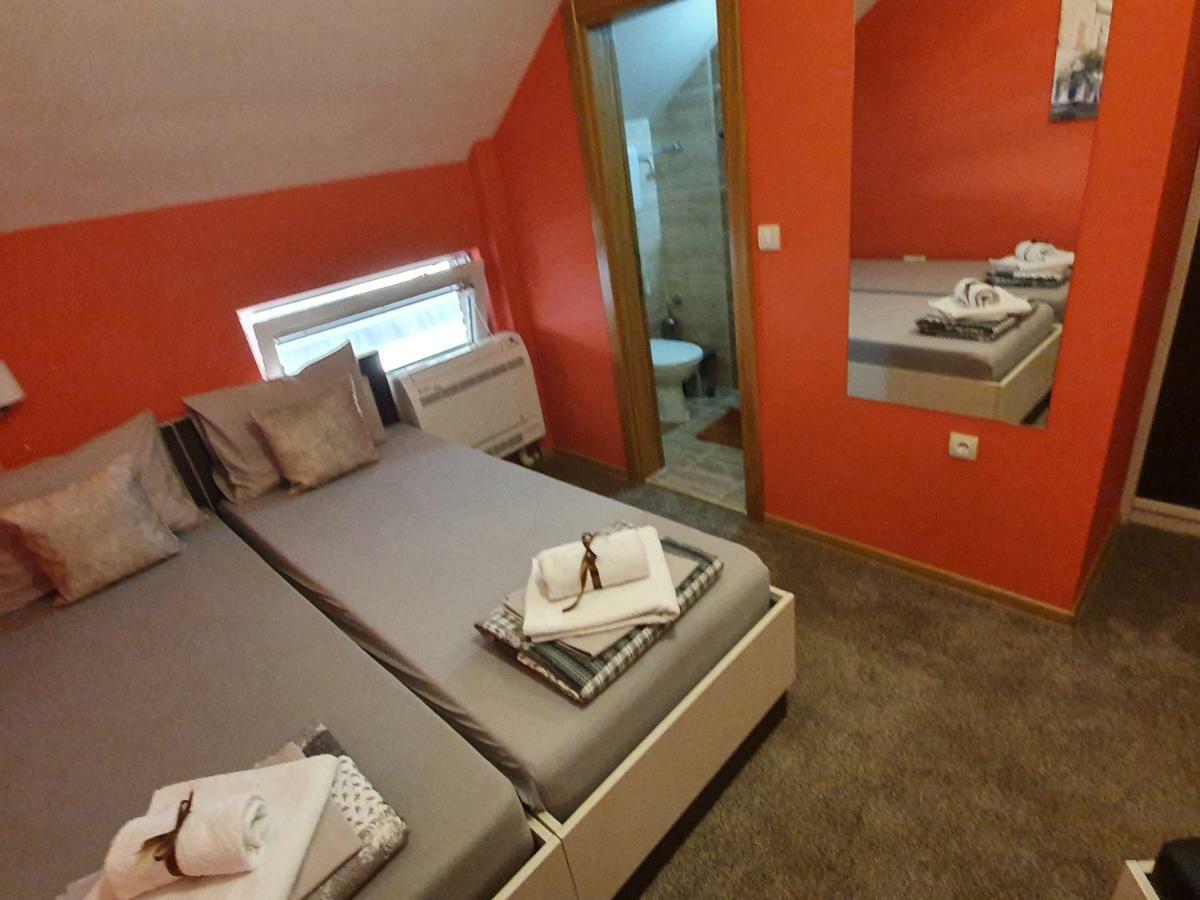 Oldbrick Pub Hotell Sombor Eksteriør bilde