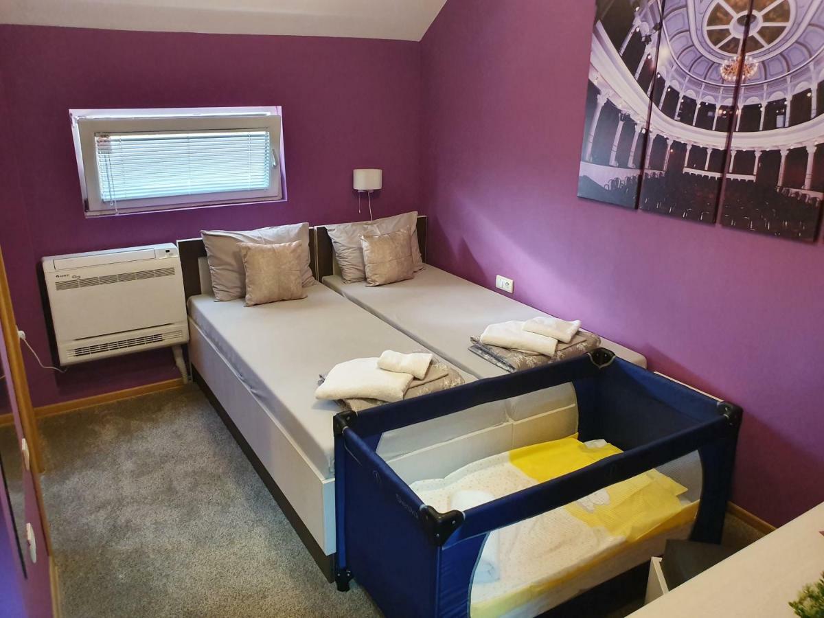 Oldbrick Pub Hotell Sombor Eksteriør bilde
