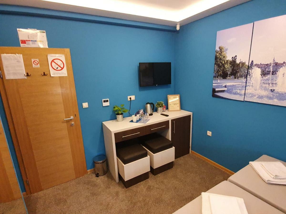 Oldbrick Pub Hotell Sombor Eksteriør bilde